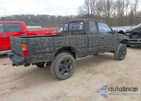 1999 Toyota Tacoma z USA, uszkodzony, nr VIN 4TAWN72N9XZ440930